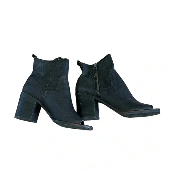 Lucky Brand Lk-Kamren Black Ankle Peep Toe Bootie Size 8.5 - Picture 1 of 9